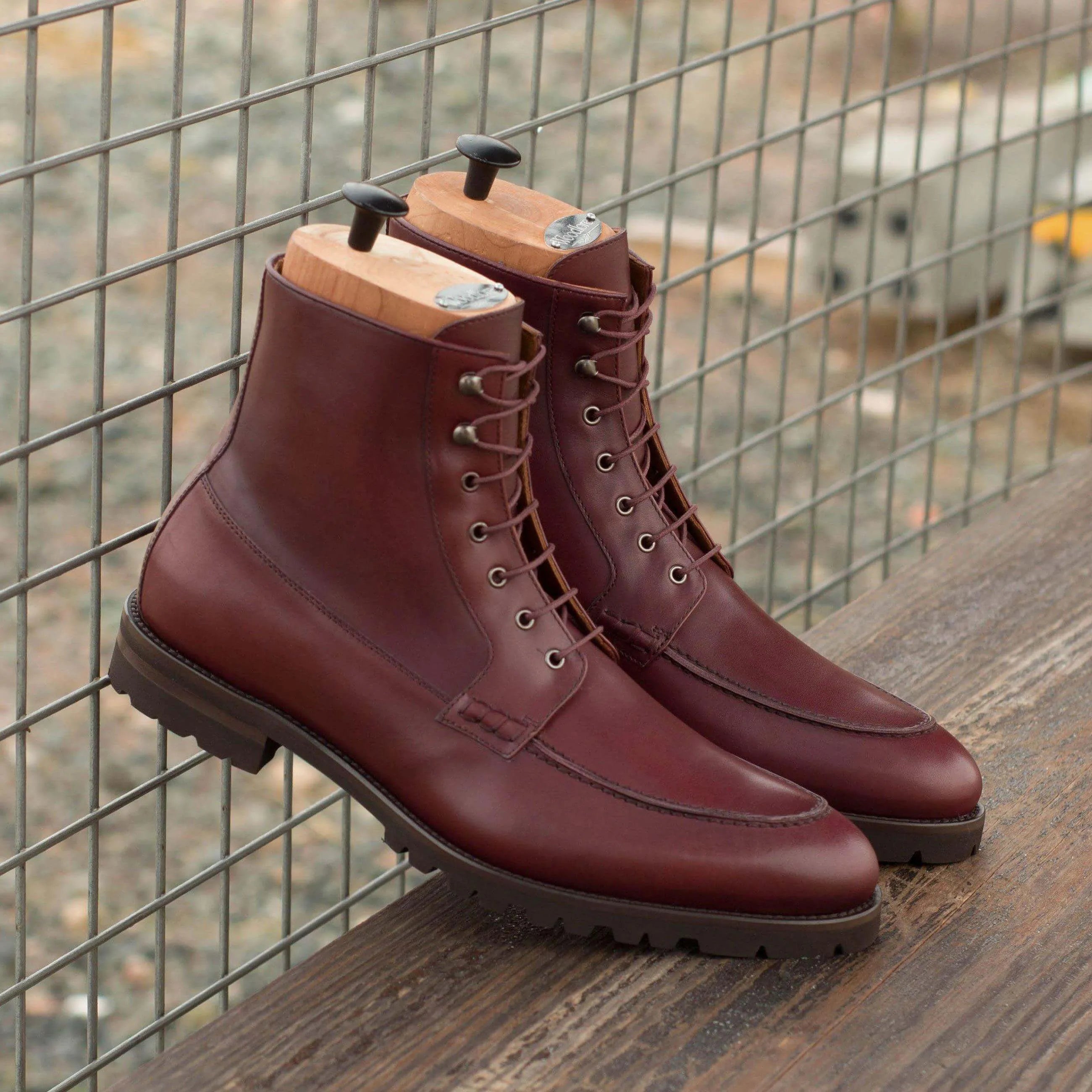 Burgundy leather lace-up Abrilio Moc Boot II back view