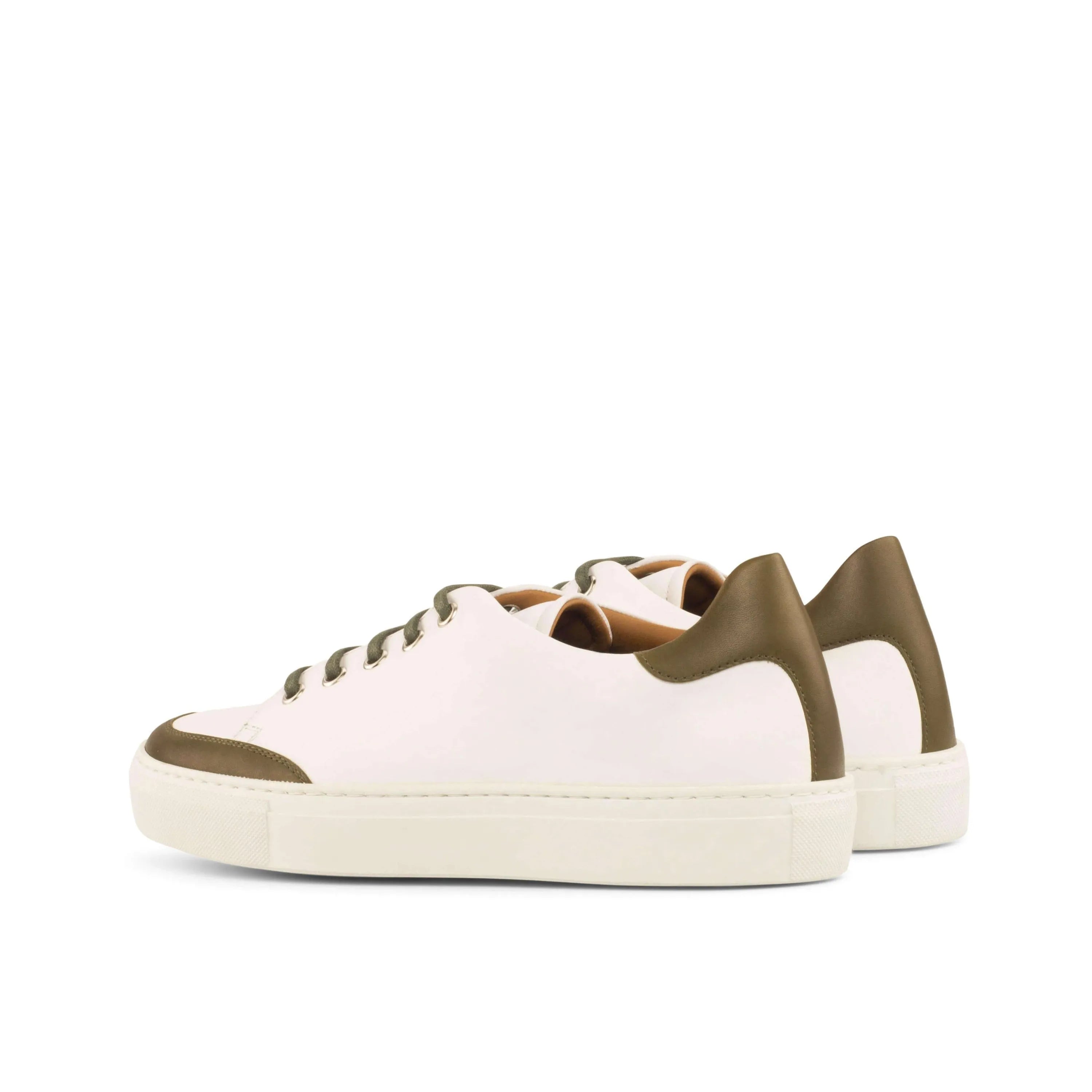 Alia Ladies Tennis Sneaker II: white leather with olive green accents