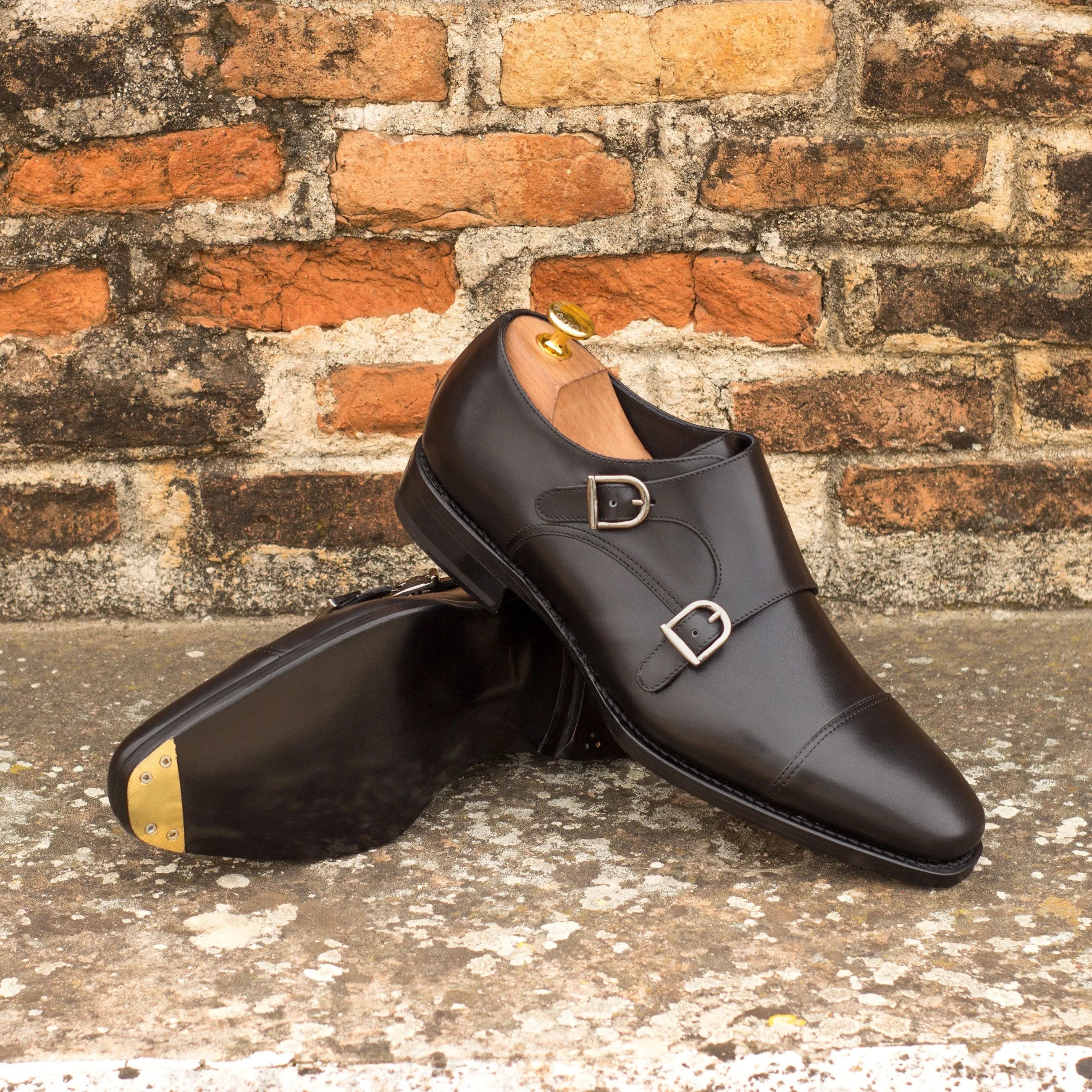 Dominto double monk black leather shoes with double straps