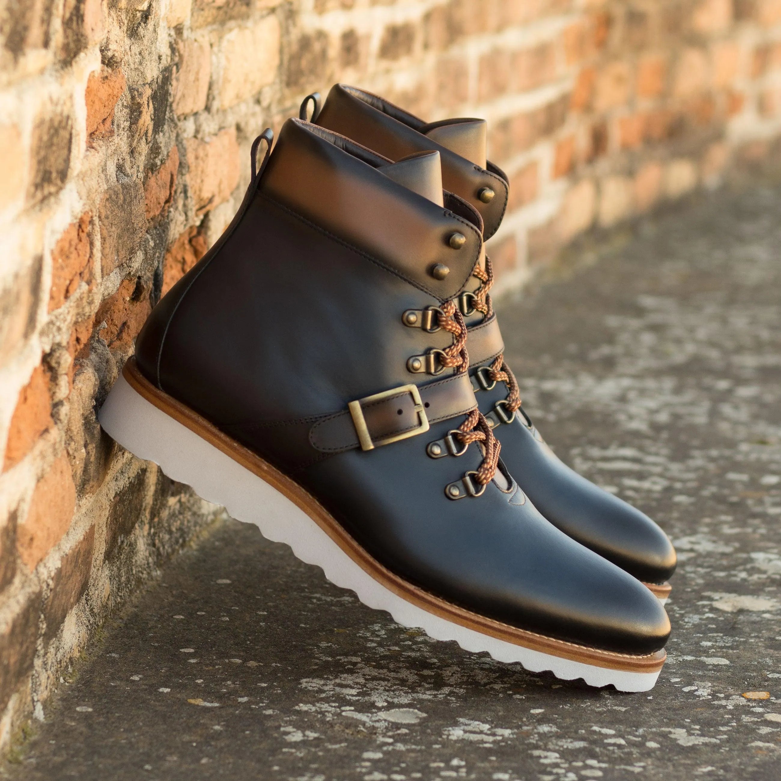 Black Elbrus hiking boots in durable leather
