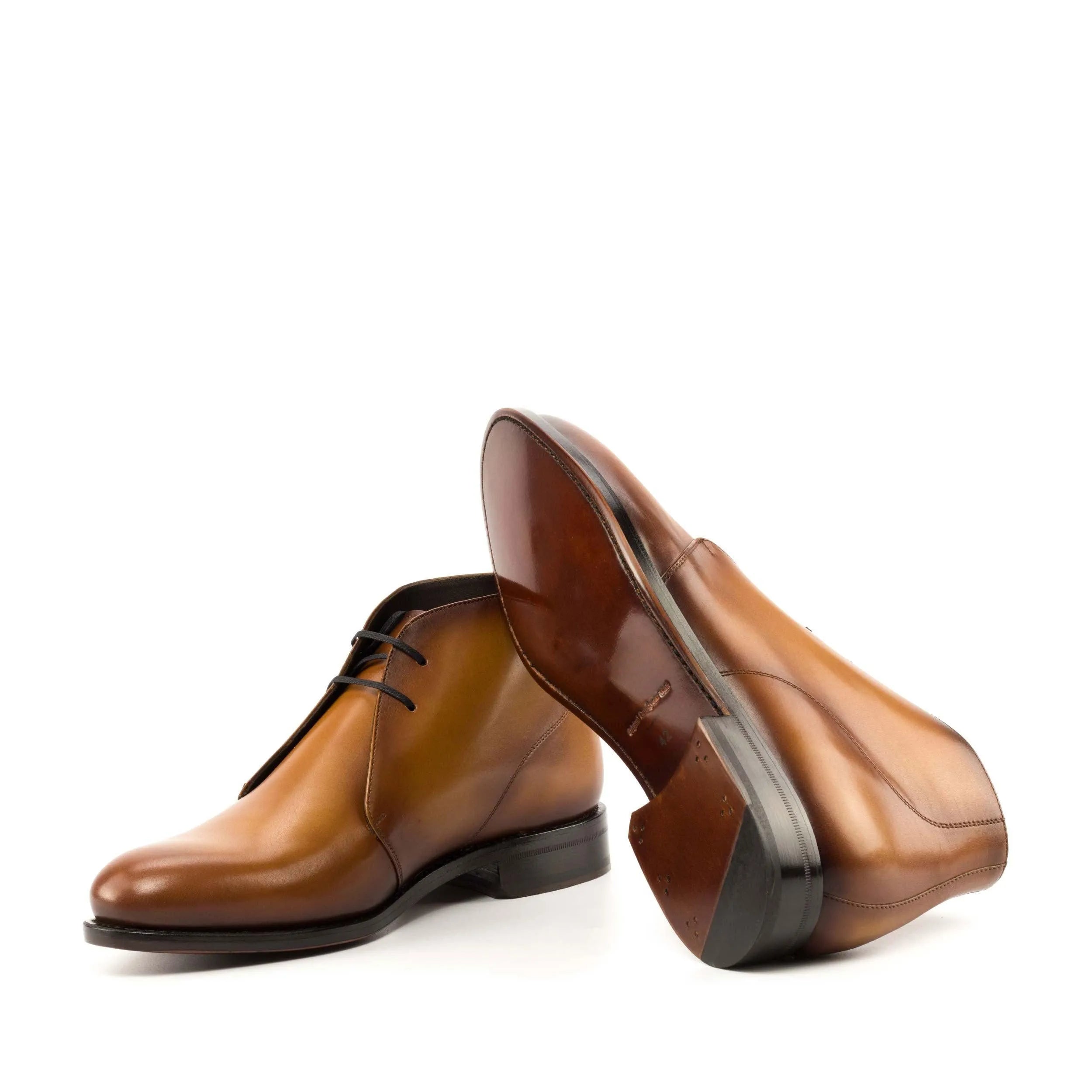 Hammond Chukka boots II in cognac box calf with rounded toe