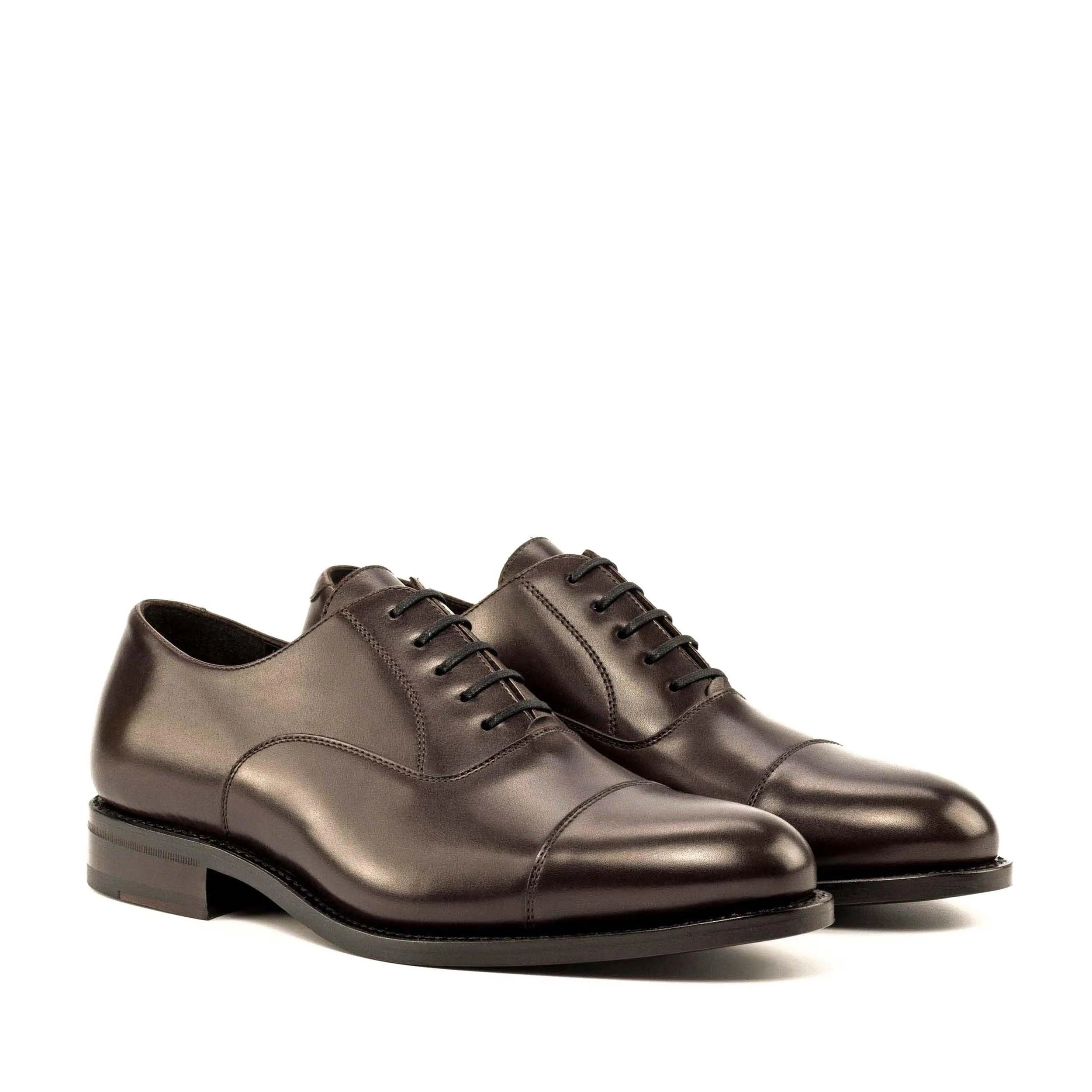 Pair of brown leather Hildon Oxford shoes in fast lane style