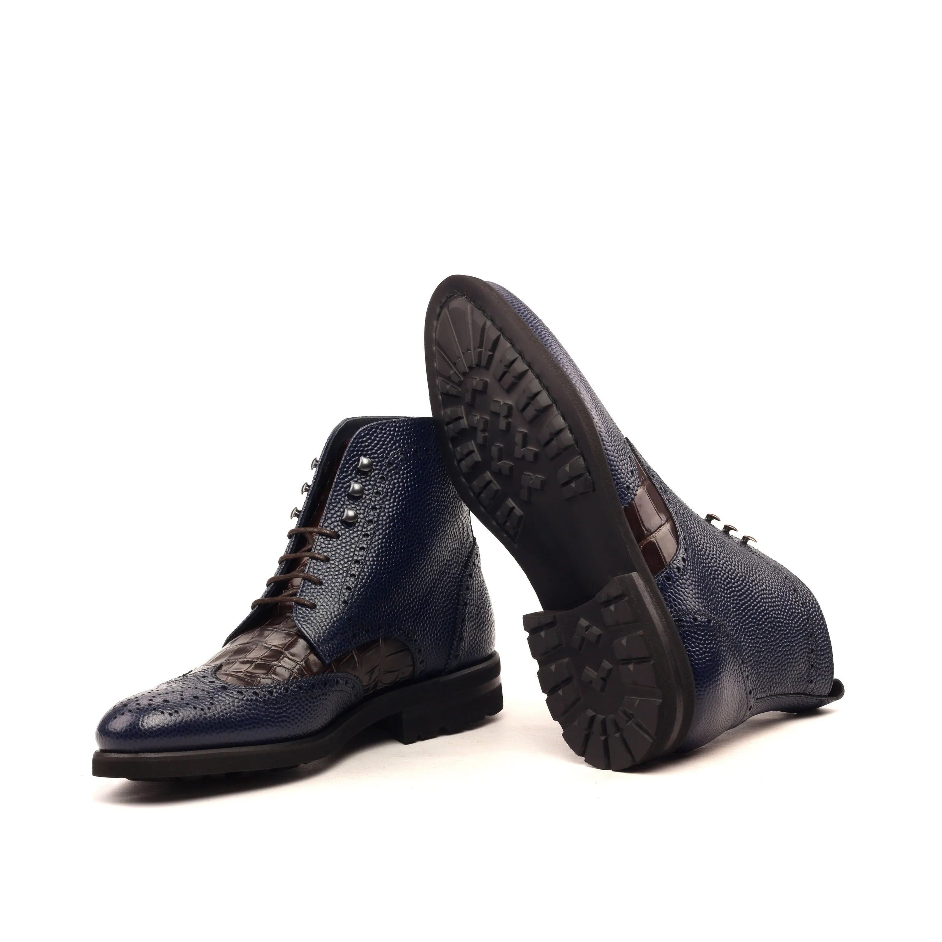 Blue Len military brogue boots with leather lace-up design