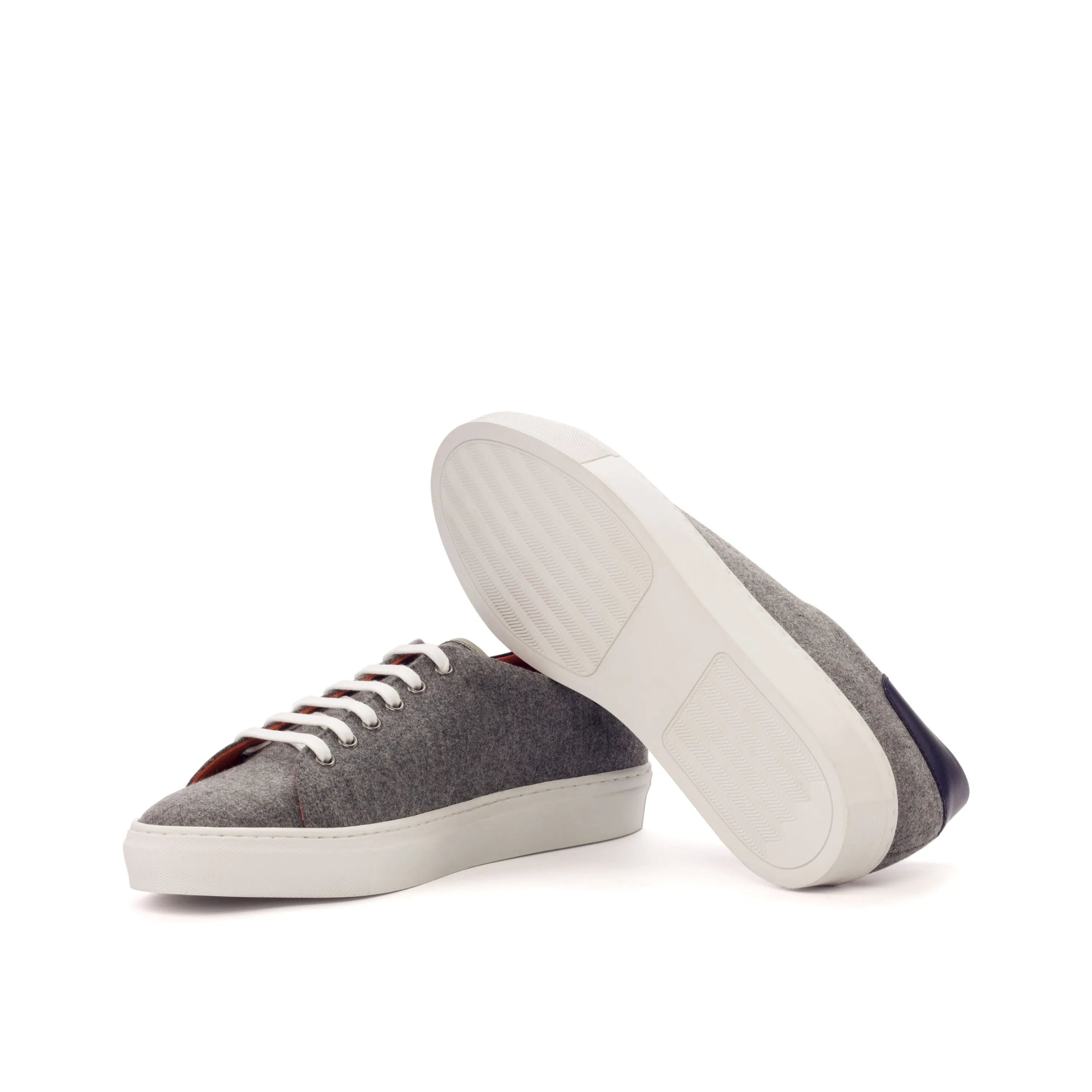 Gray Paldo Trainer Sneakers II with suede upper and white soles