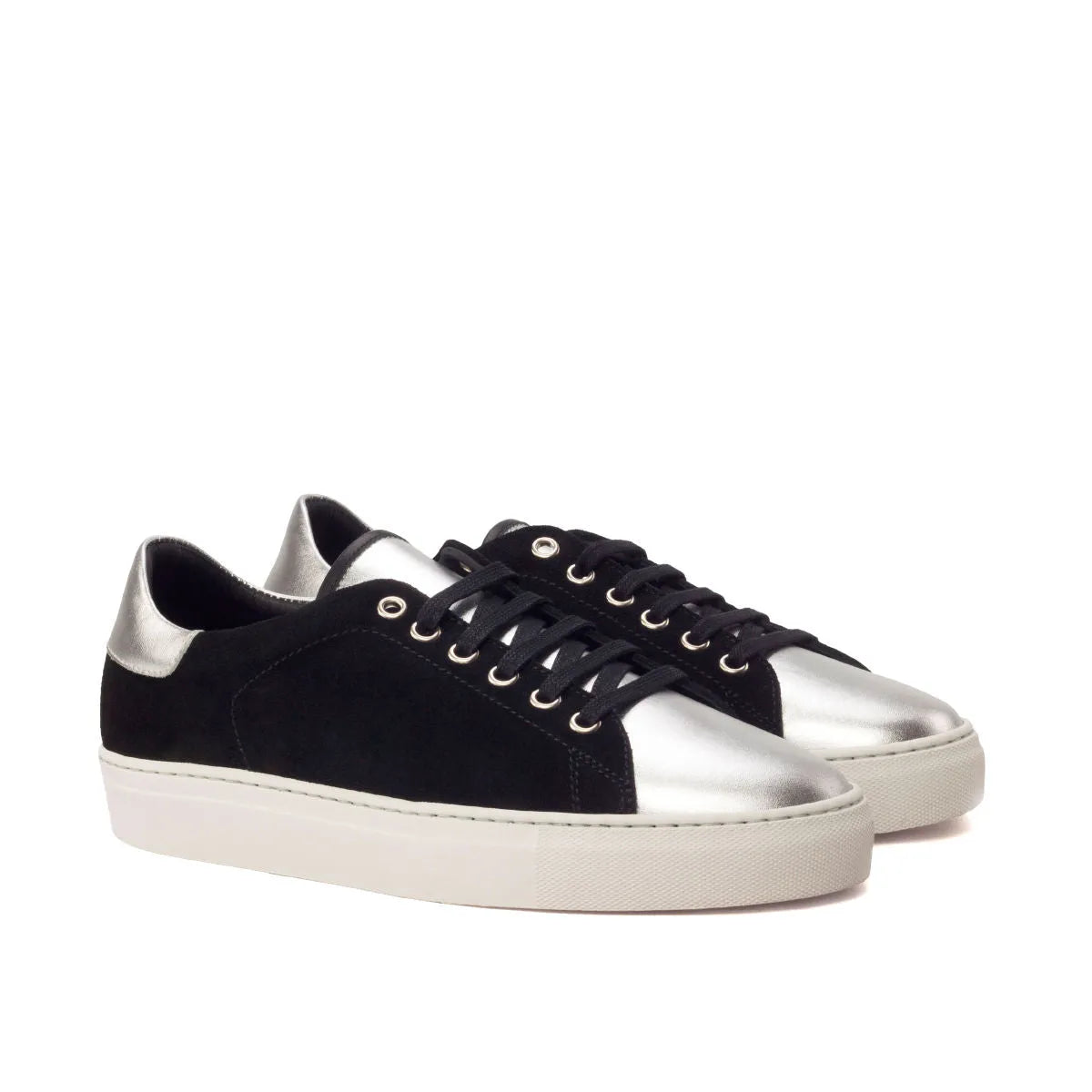 Black and silver Raulond trainer sneaker
