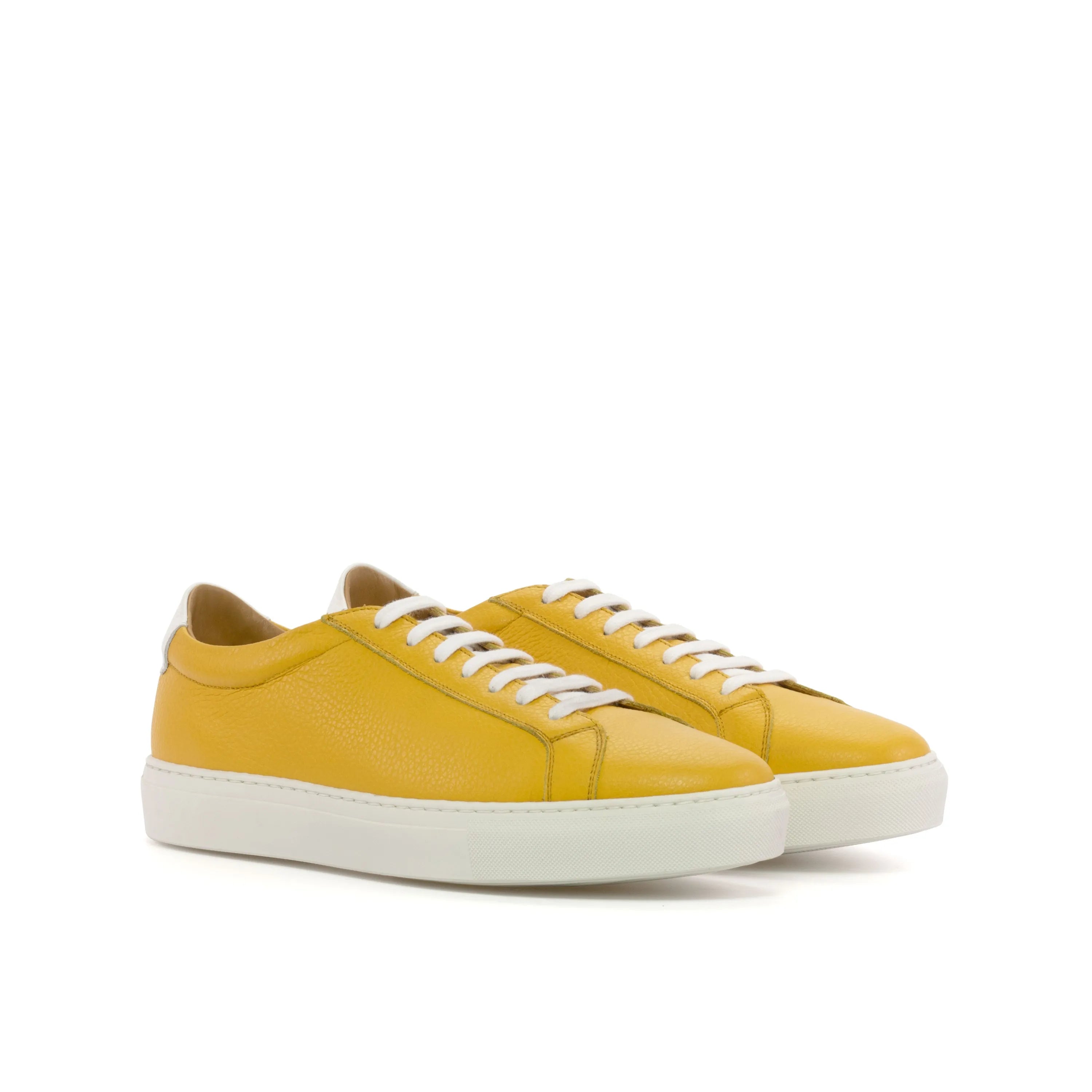 Sunnies low kick sneaker II in yellow grain calf leather