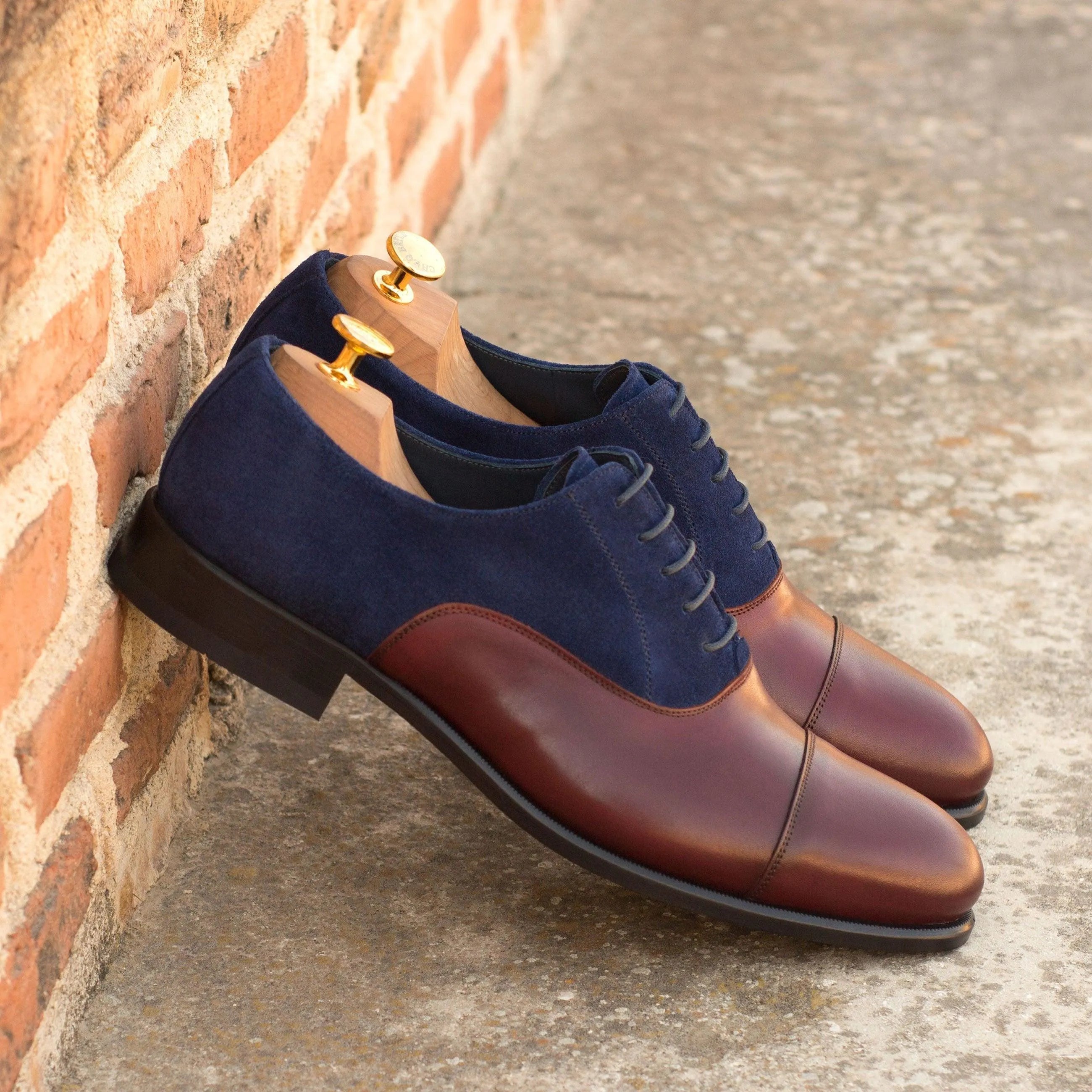 Two-tone leather WR11 Oxford Shoes II back view
