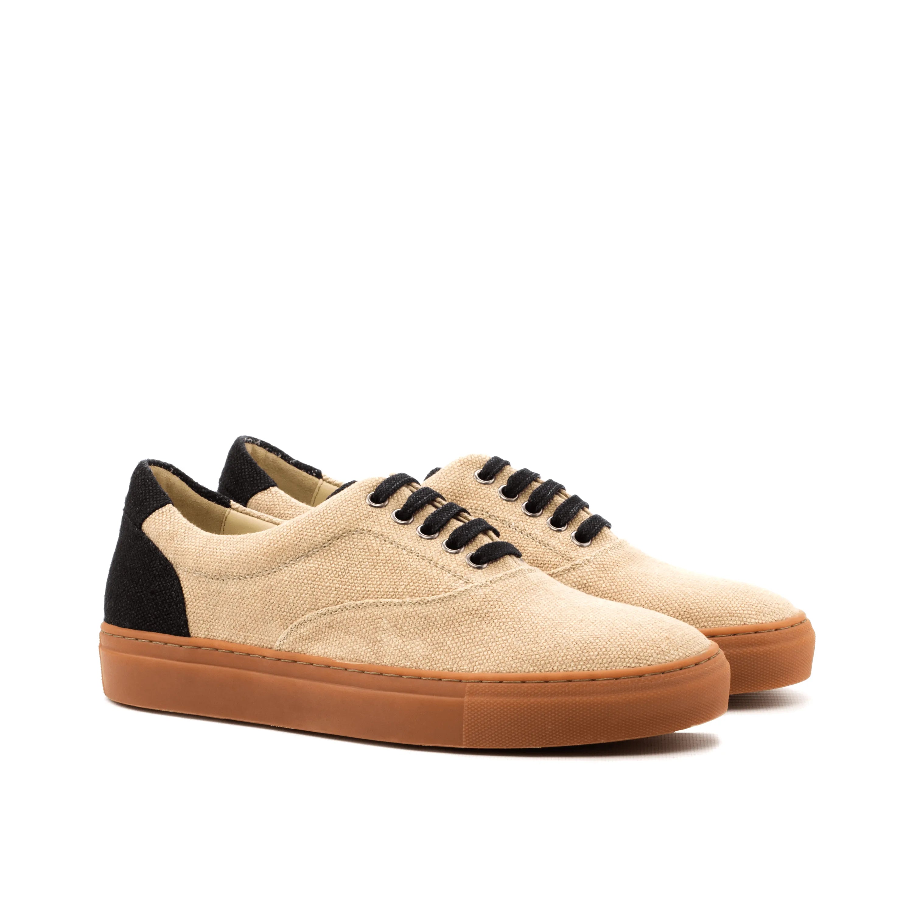 Adria Top Sider sneaker in beige canvas with black accents