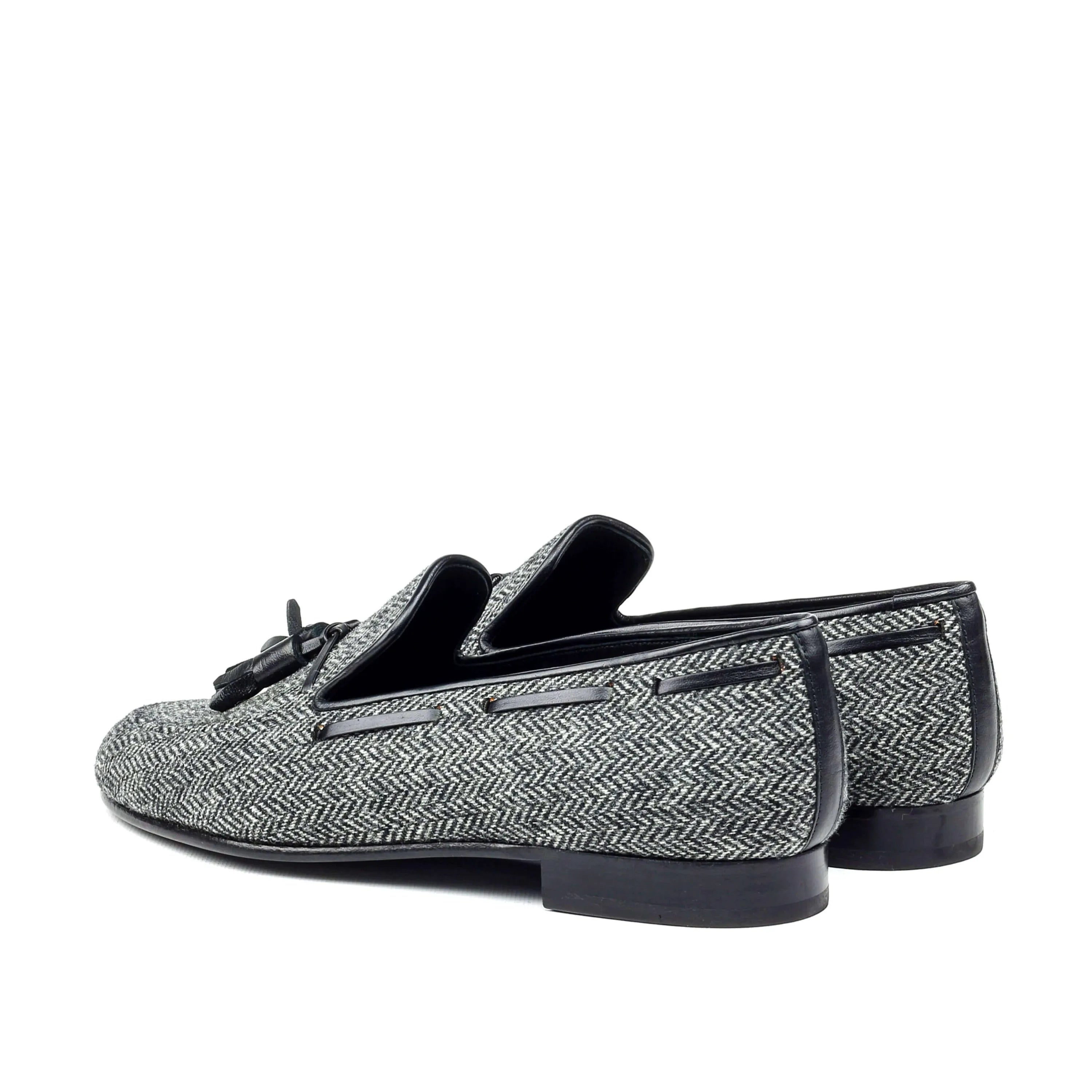 Gray Alexander loafers II with herringbone tassels, pointed toe shape