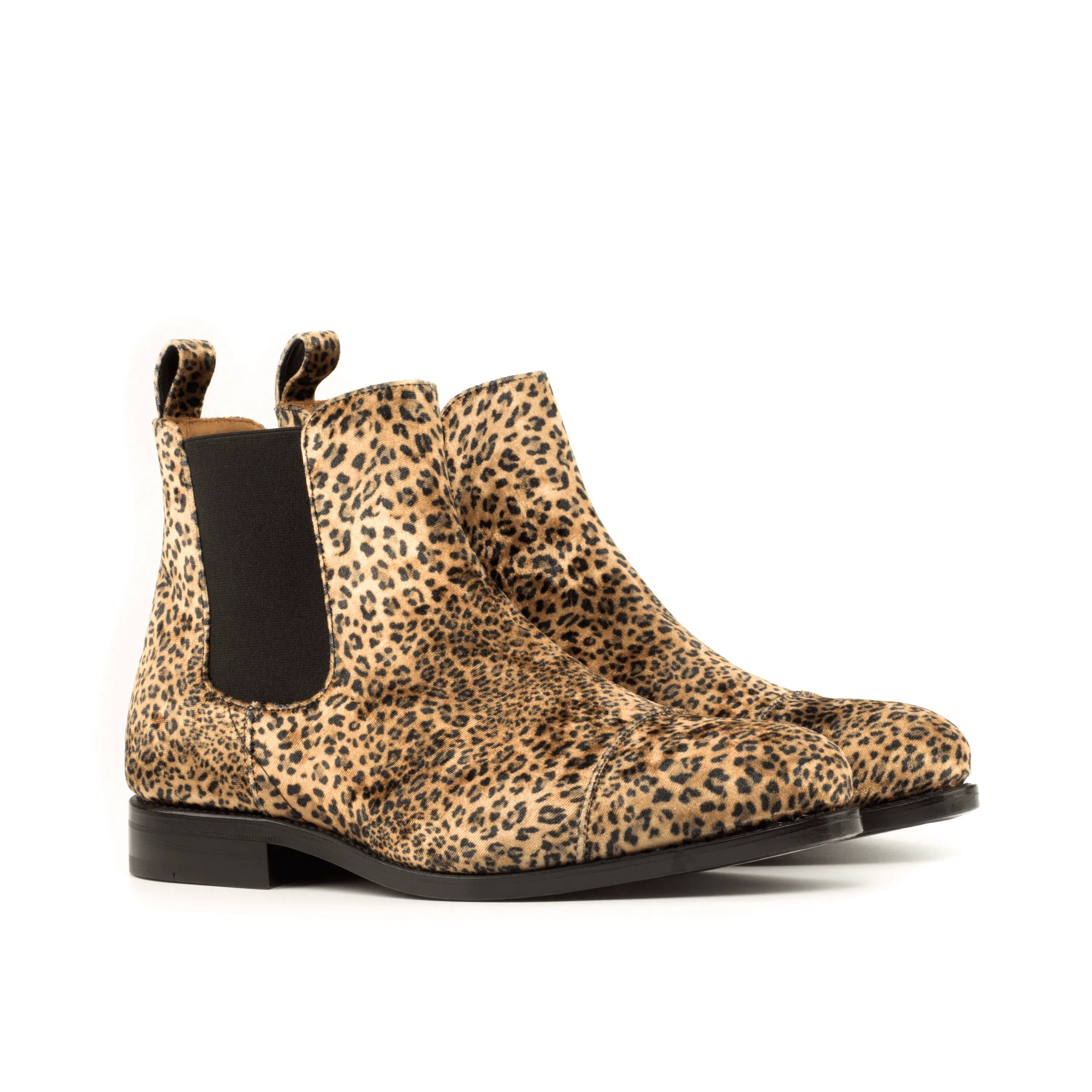 Amir Chelsea boots in leopard print pattern