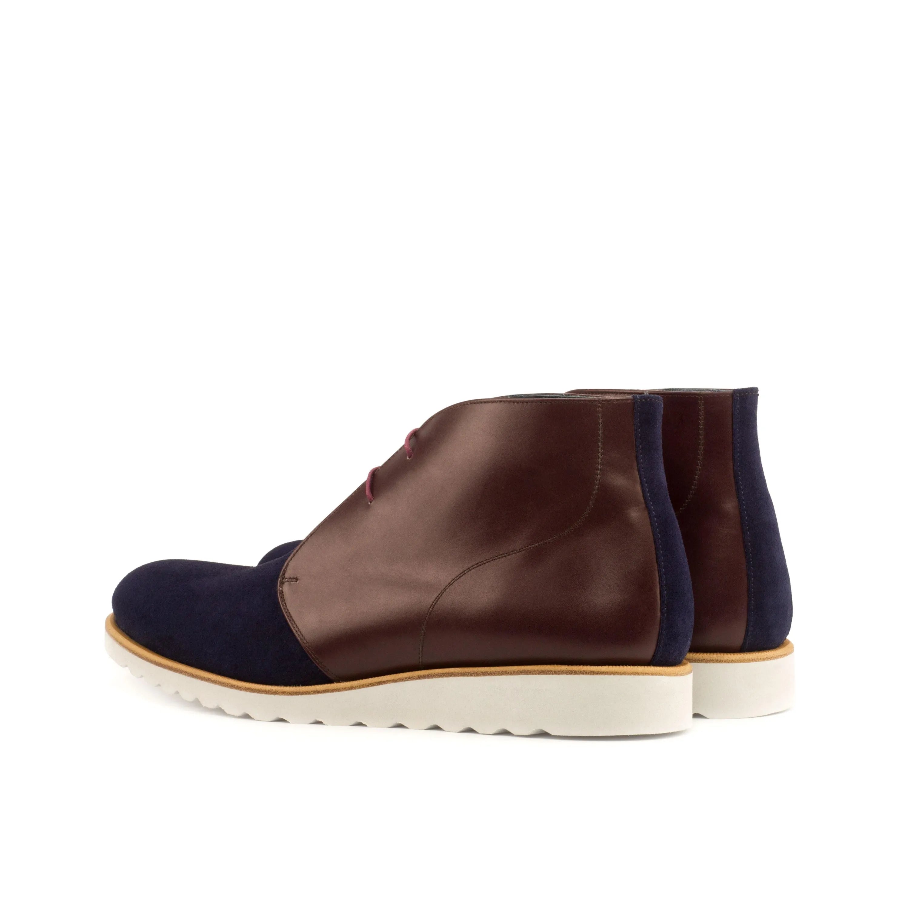 Denne Chukka boots II in two-toned leather and suede