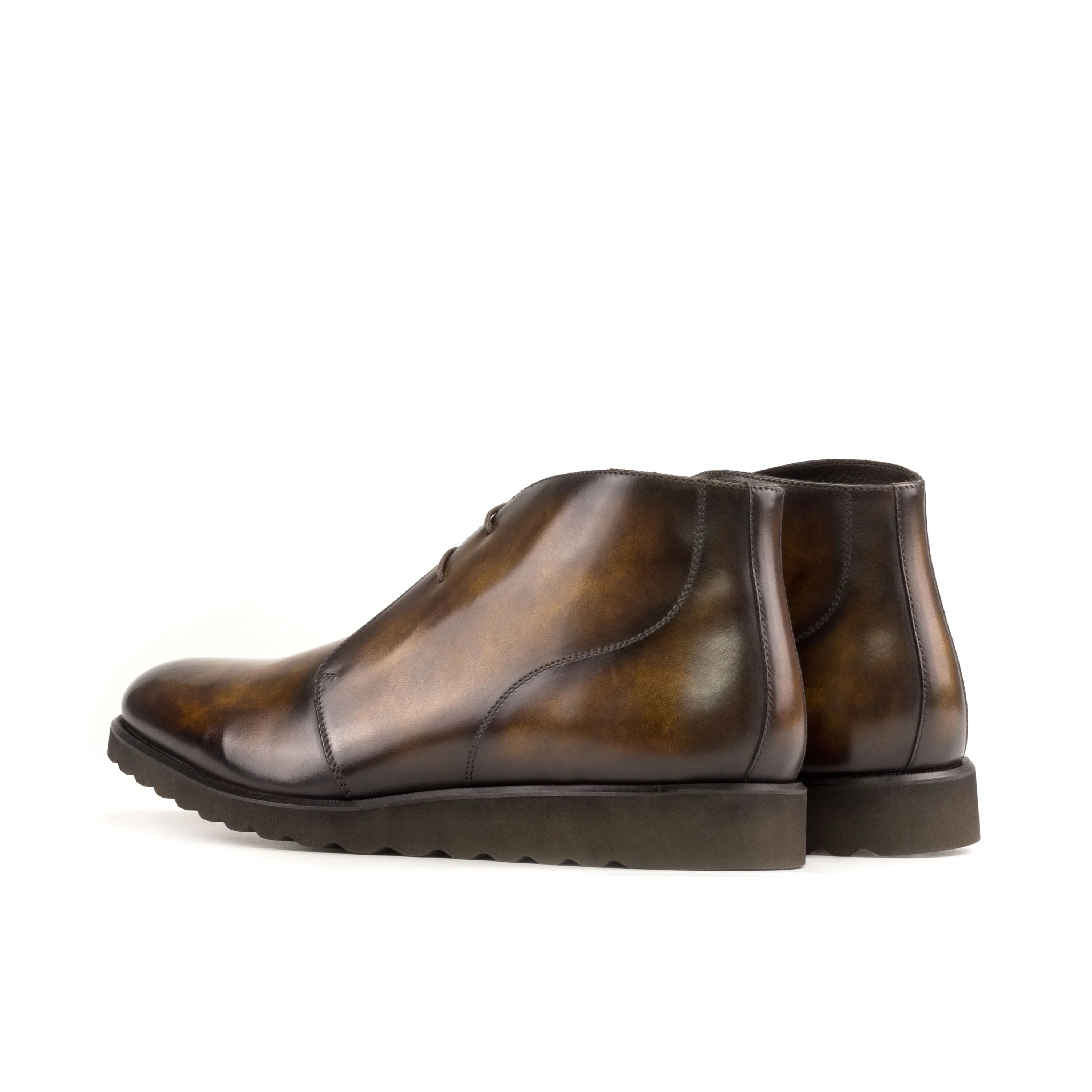 Lopez Patina Chukka Boots II with brown leather, dark sole, classic laces