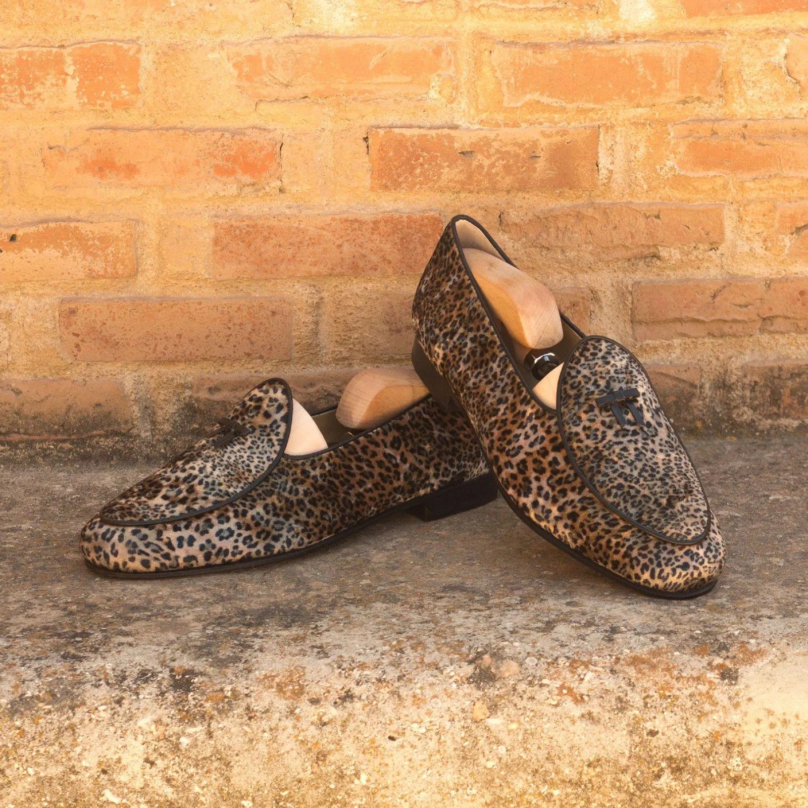 Russia Belgian Slipper with leopard print loafers