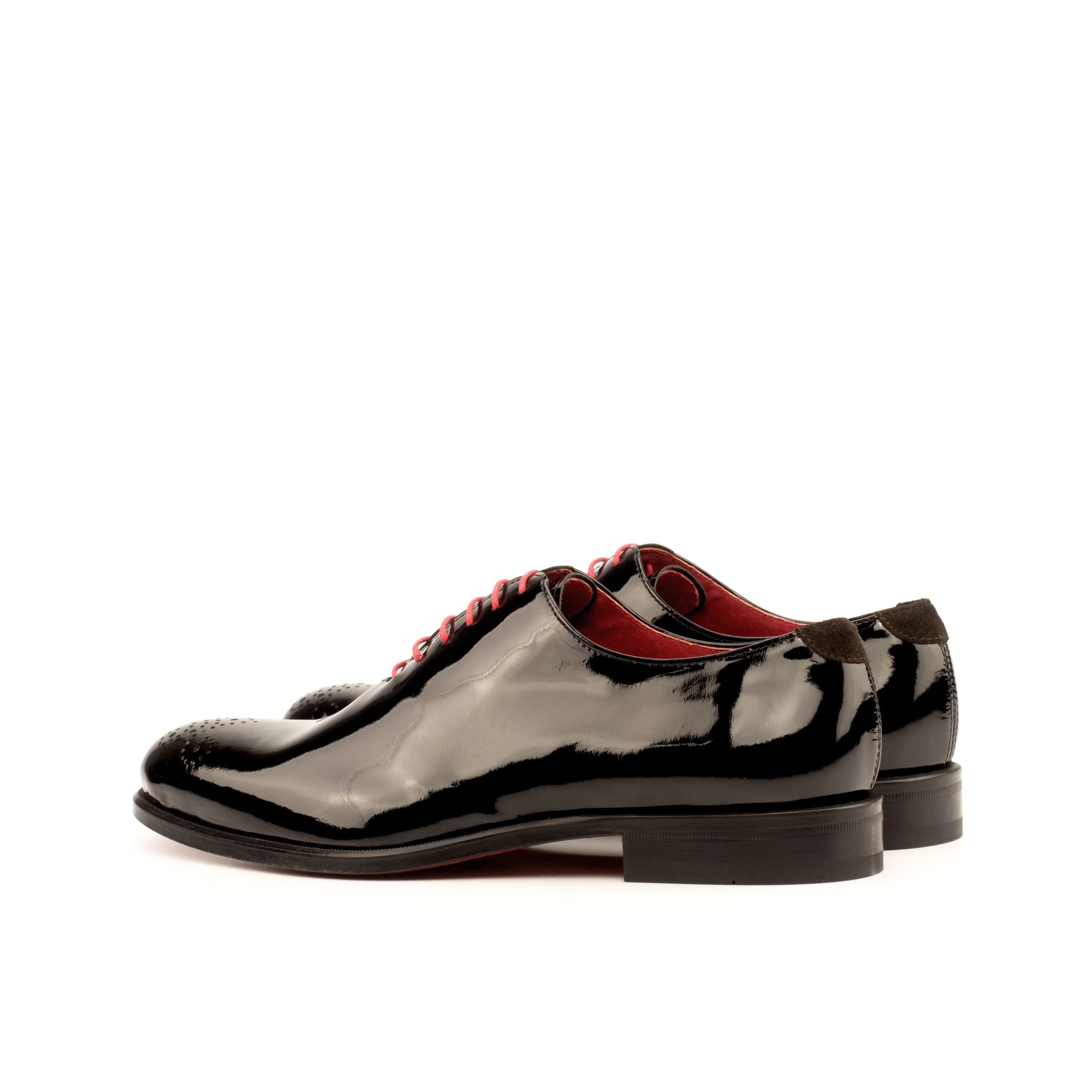 Shiny black patent leather Tetawkin whole cut shoes for men