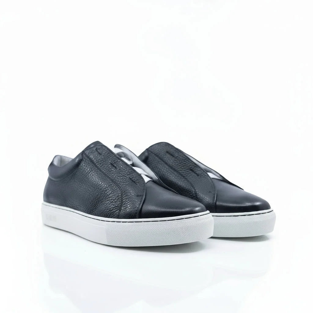 V79 laceless sneaker II black leather slip-on with white soles